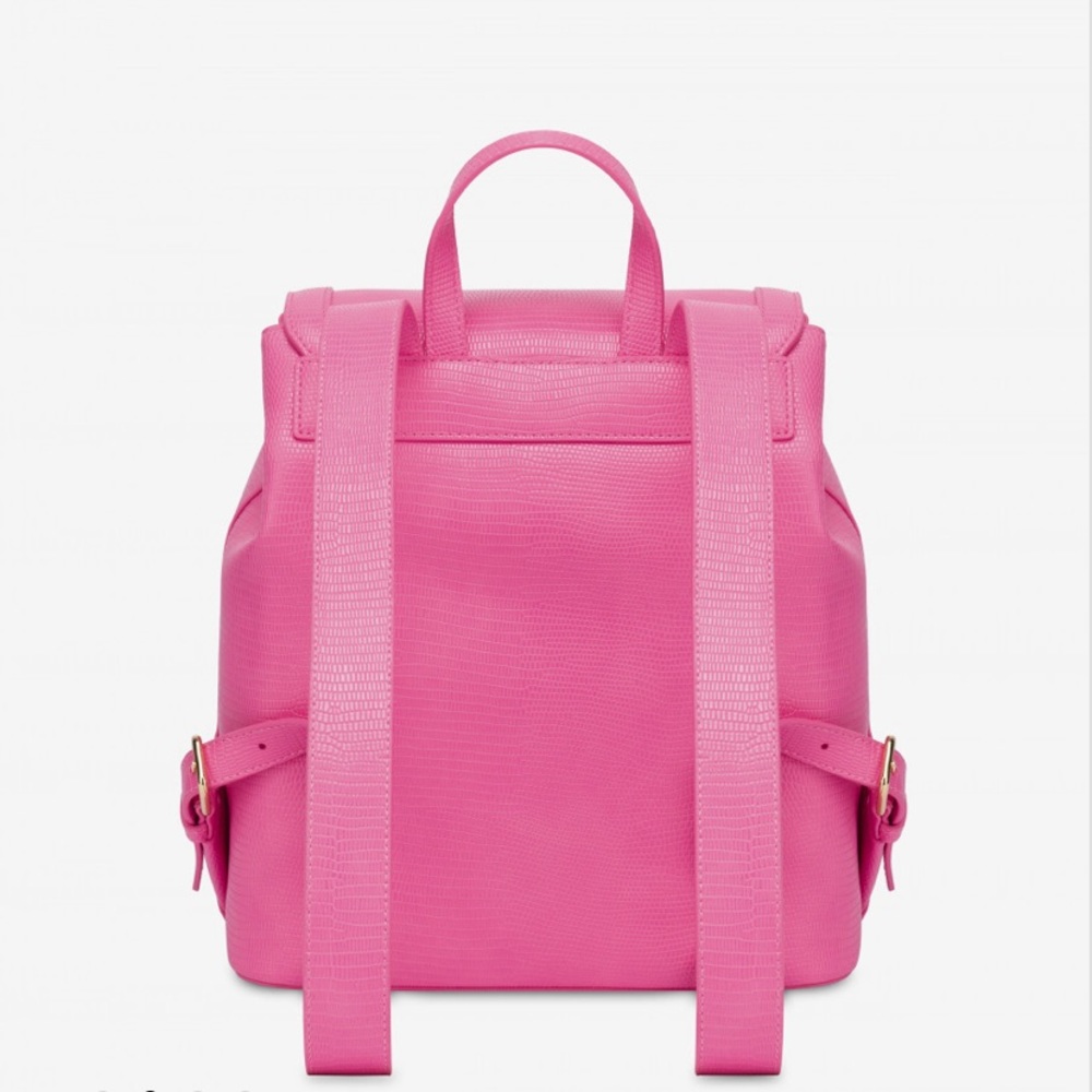 LOVE 💗 Moschino backpack ~